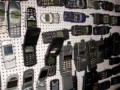 3 mobily, které změnily historii mají dnes cenu i&nbsp;70 tisíc. Čechům se staré Nokie válí v&nbsp;šuflíku