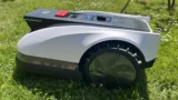 Nejlepší robotické sekačky (červenec 2026): takto vypadá absolutní špička pro velké zahrady