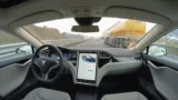 Autonomní Tesly brzy v&nbsp;Česku? V&nbsp;Nizozemí už je potkáte, další země brzy. Češi se bojí odpovědnosti za nehody