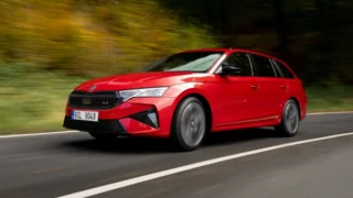 Takhle má vypadat nová Oktávka: V&nbsp;nabídce budou 2 nové hybridy, oblíbený diesel ale možná skončí