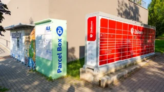 Výdejní boxy rozdělují Čechy (2026): Kolem jejich umístění se strhla debata, kterou teď řeší i&nbsp;sněmovna