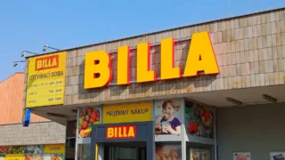 Billa zrušila cenovky u&nbsp;regálů: Papír nahradila elektronika, Češi si lámou hlavu kvůli skutečné ceně