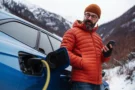 Nová daň pro majitele elektromobilů? V&nbsp;Británii už zavedli poplatek dle toho co najedou. V&nbsp;ČR zatím zdarma