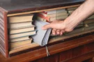 Zkontrolujte knihovnu po babičce: Za první vydání Pejska a&nbsp;kočičky dnes sběratelé dávají přes 6&nbsp;000&nbsp;Kč