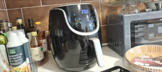 Chytrá fritéza Smartfryer XL z&nbsp;Actionu za 999&nbsp;Kč: Mám ji už 2 roky a&nbsp;troubu už skoro nepoužívám (Recenze)