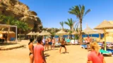 Kam vyrazit v&nbsp;září k&nbsp;moři: Na tuniské Djerbě má voda 28&nbsp;°C, zájezdy jsou až o&nbsp;40&nbsp;%&nbsp;levnější než v&nbsp;létě