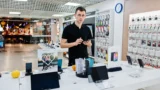 Další známý prodejce elektroniky mizí z&nbsp;trhu (2026): Po Electro Worldu končí i&nbsp;legendární slovenský DOMOSS
