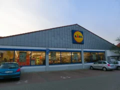 Lidl spouští placení přes Cvak: Bez karty zaplatí klienti Air Bank, Fio, mBank a&nbsp;Monety