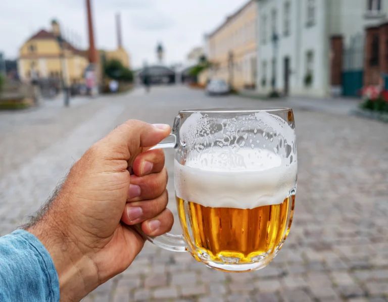 Prazdroj od října zdražuje čepovanou plzeň: O&nbsp;kolik si připlatíte, rozhodne hlavně podnik. Může to být i&nbsp;85&nbsp;Kč
