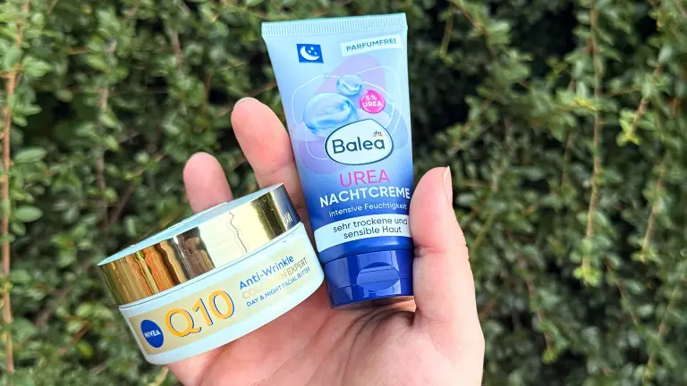 2 nejhorší noční krémy z&nbsp;našeho testu 2026: Nivea byla příliš mastná, Balea podráždila pleť, rozdíly byly velké