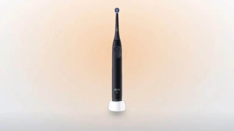 Sleva dne: Oral-B iO Series 2 Black klesl na 600&nbsp;Kč, nejníže za celou sledovanou dobu