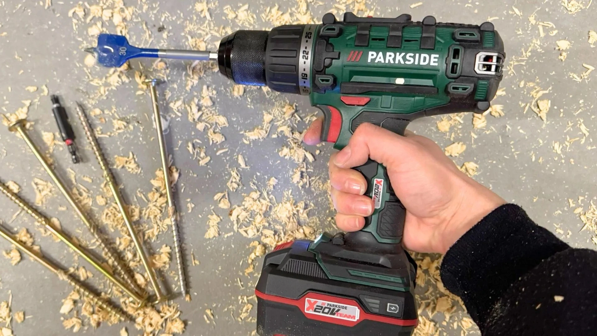 Parkside PABS 20-Li I9&nbsp;za 690&nbsp;Kč: vrtačku z&nbsp;Lidlu jsme testovali i&nbsp;kompletně rozebrali, tady jsou její limity