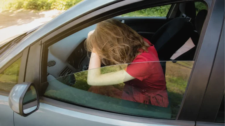 „Nejhorší rada je sedni a&nbsp;jeď.“ Téměř 50&nbsp;%&nbsp;Čechů má strach sednout za volant, kouč radí začít na parkovišti