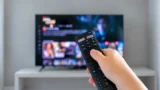 „Končím s&nbsp;Netflixem,“ zní na sítích čím dál častěji: Za 419&nbsp;Kč&nbsp;měsíčně to lidem nestojí, zdarma využívají obsah iVysílání
