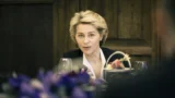 „Každý by měl mít doma hotovost,“ zní z&nbsp;EU (2026). Brusel připravuje i&nbsp;Čechy na krizi, terminály nemusí fungovat