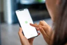 Whatsapp má problém: Uživatelům záhadně mizí účty. Mluvčí uznal chybu, rozsah problému ale není jasný