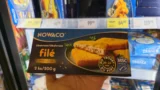 Srovnali jsme 10 rybích prstů ze supermarketu (2026): Vici má sotva 50&nbsp;%&nbsp;masa, nejvýhodnější filé má Penny