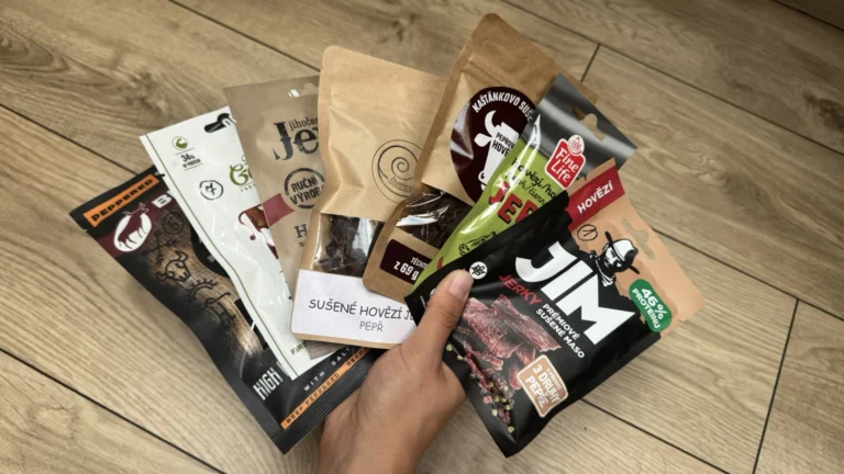 3 nejslabší pepřová jerky (Test 2026): Zásadní byla chuť i&nbsp;konzistence, konfekce v&nbsp;testu propadla