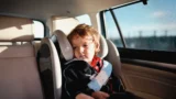 Daň za čistou mobilitu: Kvůli rekuperaci bývá Čechům v&nbsp;elektromobilech zle, nejvíce ohroženy jsou děti do 12 let