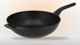 Pánev wok z&nbsp;Lidlu je teď za 199,90&nbsp;Kč: Levnější za celou dobu sledování nebyla