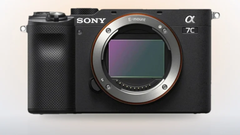 Full-frame Sony A7C za 25&nbsp;990&nbsp;Kč: Nejnižší cena od uvedení, drží ji jediný prodejce