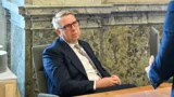 „Jsme na 270 korunách,“ říká ministr Juchelka: Valorizace důchodů pro rok 2027 klesá pod tři stovky