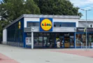 Lidl trvale zlevnil 130 produktů z&nbsp;drogerie: Prací prášek stojí o&nbsp;60&nbsp;Kč&nbsp;méně, levnější jsou i&nbsp;známé značky