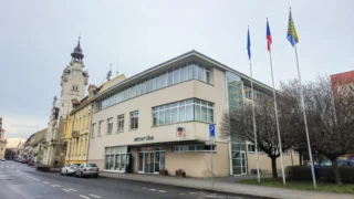 Kolik si vydělá starosta obce v&nbsp;roce 2026? Na malé vesnici přes 58 tisíc, rozhoduje počet obyvatel a&nbsp;úvazek