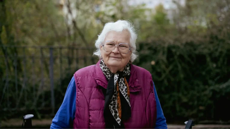 „Akorát chtějí, abychom my důchodci šli k&nbsp;volbám a&nbsp;hodili jim to tam,“ říká o&nbsp;příspěvku 2&nbsp;000&nbsp;Kč&nbsp;seniorka Hana