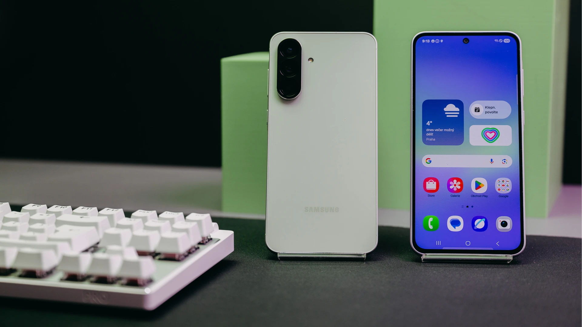 Nejhorší nové mobily 2026: Motorola Moto G87&nbsp;je dražší a&nbsp;pomalejší než předchůdce, propadl i&nbsp;Samsung Galaxy A37