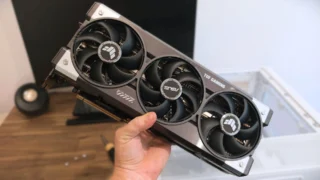 Vyzkoušel jsem grafickou kartu Asus TUF Gaming GeForce RTX 5080: Pod zátěží mlčí, potěší moderní technologie i&nbsp;výborné chlazení (Recenze)