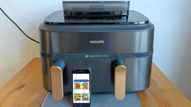 Otestovala jsem horkovzdušnou fritézu Philips Airfryer 5000 Series Dual Basket: Překvapila parními funkcemi