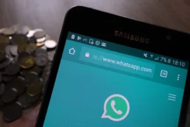Zprávy na WhatsAppu už nejsou všechny zdarma (2026): Platí za něj e-shopy i&nbsp;banky, Češi to mohou brzy poznat