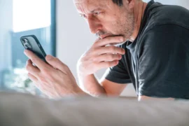 Tváří se jako vaše bankovní aplikace: Android malware Hirudo smaže tu pravou a&nbsp;krade PIN. Útočníci vidí i&nbsp;SMS a&nbsp;kameru
