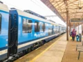 České dráhy chtějí na moravských rychlících zrušit vlakvedoucí (2027): Ušetří na mzdách, odbory se bojí o&nbsp;bezpečnost cestujících