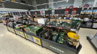 Lidl prodává zátěžovou deku LIVARNO za 799&nbsp;Kč: Má pomoci s&nbsp;usínáním, srovnali jsme ji se 3 konkurenty