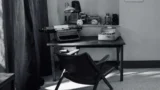 Retro lampa Combi Lux ze 70. let: Za socialismu ji měly na stole tisíce rodin, dnes se nabízí i&nbsp;za 2&nbsp;590&nbsp;Kč