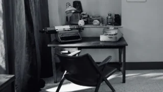 Retro lampa Combi Lux ze 70. let: Za socialismu ji měly na stole tisíce rodin, dnes se nabízí i&nbsp;za 2&nbsp;590&nbsp;Kč