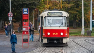 Konec placení pro část důchodců: Na MHD zdarma má od ledna 2027 dosáhnout více seniorů, Zlín chystá hranici 75 let