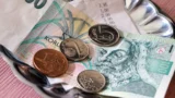 Český trik, jak srazit spropitné: Hosté dají kulatou částkou kolem 5&nbsp;%, u&nbsp;menšího účtu přesto působí štědře