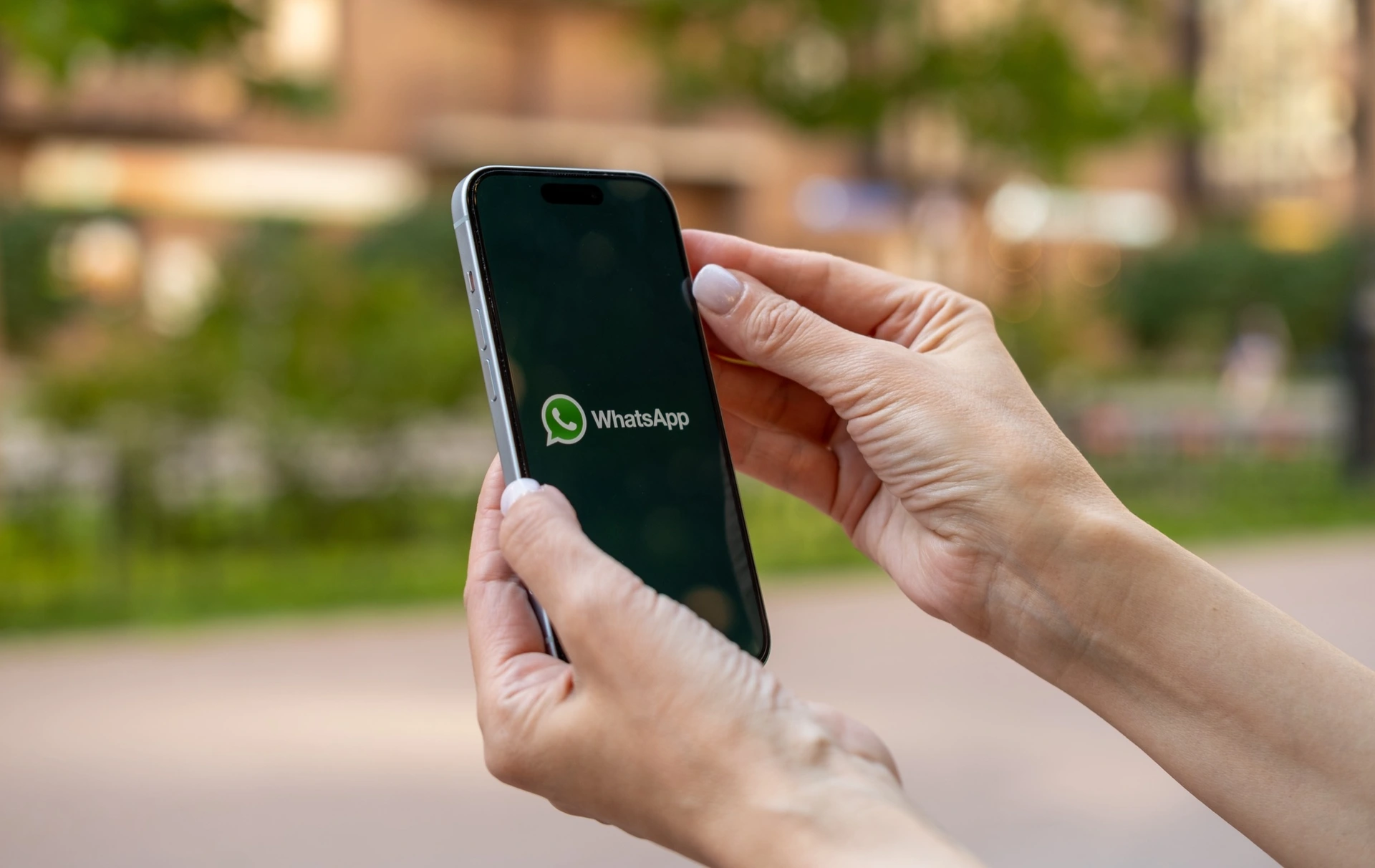 WhatsApp chystá další ránu (2026): Na starých androidech už nejede, iPhony mají čas na aktualizaci do 30. listopadu